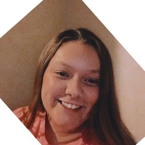 Meet your Posher, Abigail